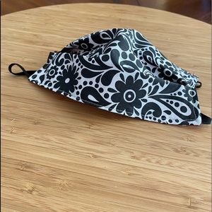 Face masks Black and white bandanna